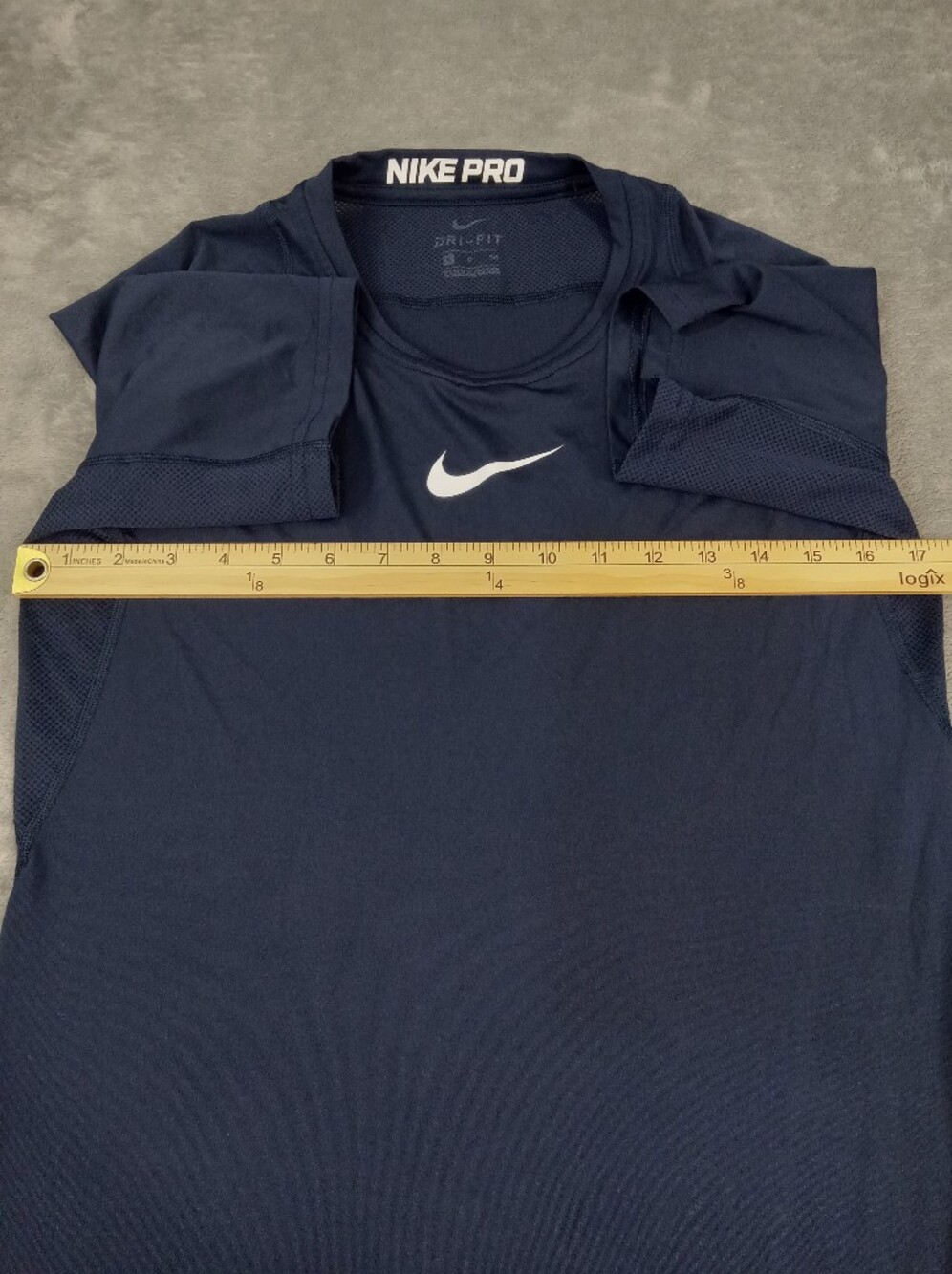 Nike Pro Men's Dri-FIT Short Sleeve Tee - Black with White Swoosh Size Small - Picture 9 of 11